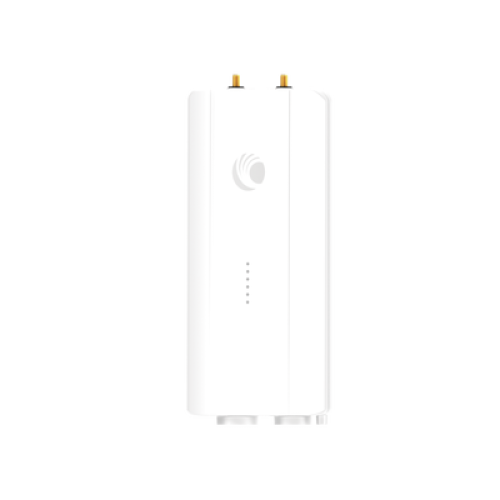 2 Gbps /ePMP FORCE4600C para PTP de alto Desempeño / Wi-Fi 6E / 2 Gbps / 5725 - 7125 MHz / Conectorizado / Con puerto SFP+ / Incluye PoE y Cable de alimentación
