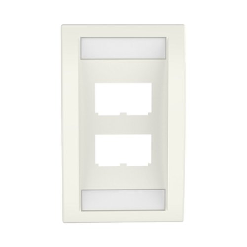 Placa de Pared Vertical Ejecutiva, Salida Para 4 Puertos Mini-Com, Con Espacios Para Etiquetas, Color Blanco Mate