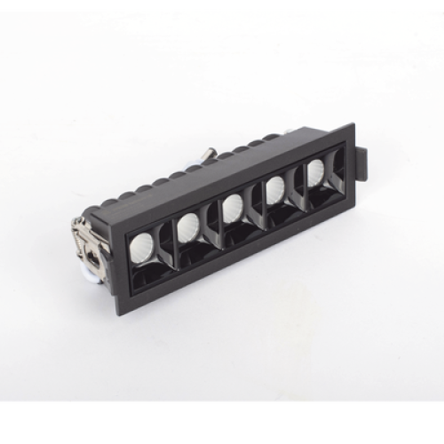 Reflector Empotrable / LUZ Fría /  110 V / 10 W / 750 lúmenes / 50000 hrs / IP20