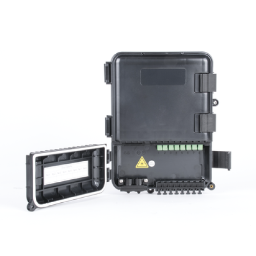 Caja de Distribución de Fibra Óptica para 24 Empalmes, con 8 Acopladores SC/APC Simplex, Exterior IP55, Color Negro