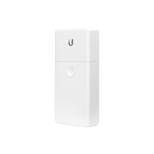 Switch PoE 24 V de Paso para Exterior con 4 Puertos Gigabit (1 PoE In, 3 PoE Out) NanoSwitch