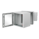 Gabinete Industrial ProTek de Puerta con Ventana, Con Aire Acondicionado de 800 BTU, Protección NEMA Tipo 4/12; IP66; IK10, Abatible, Fabricado en Acero, 19 UR, Color Gris Claro