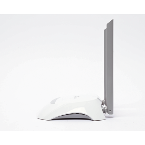 Router Inalámbrico para WISP con Configuración de fábrica personalizable, 2.4 GHz, 300 Mbps, 4 Puertos LAN 10/100 Mbps, 1 Puerto WAN 10/100 Mbps, control de ancho de banda
